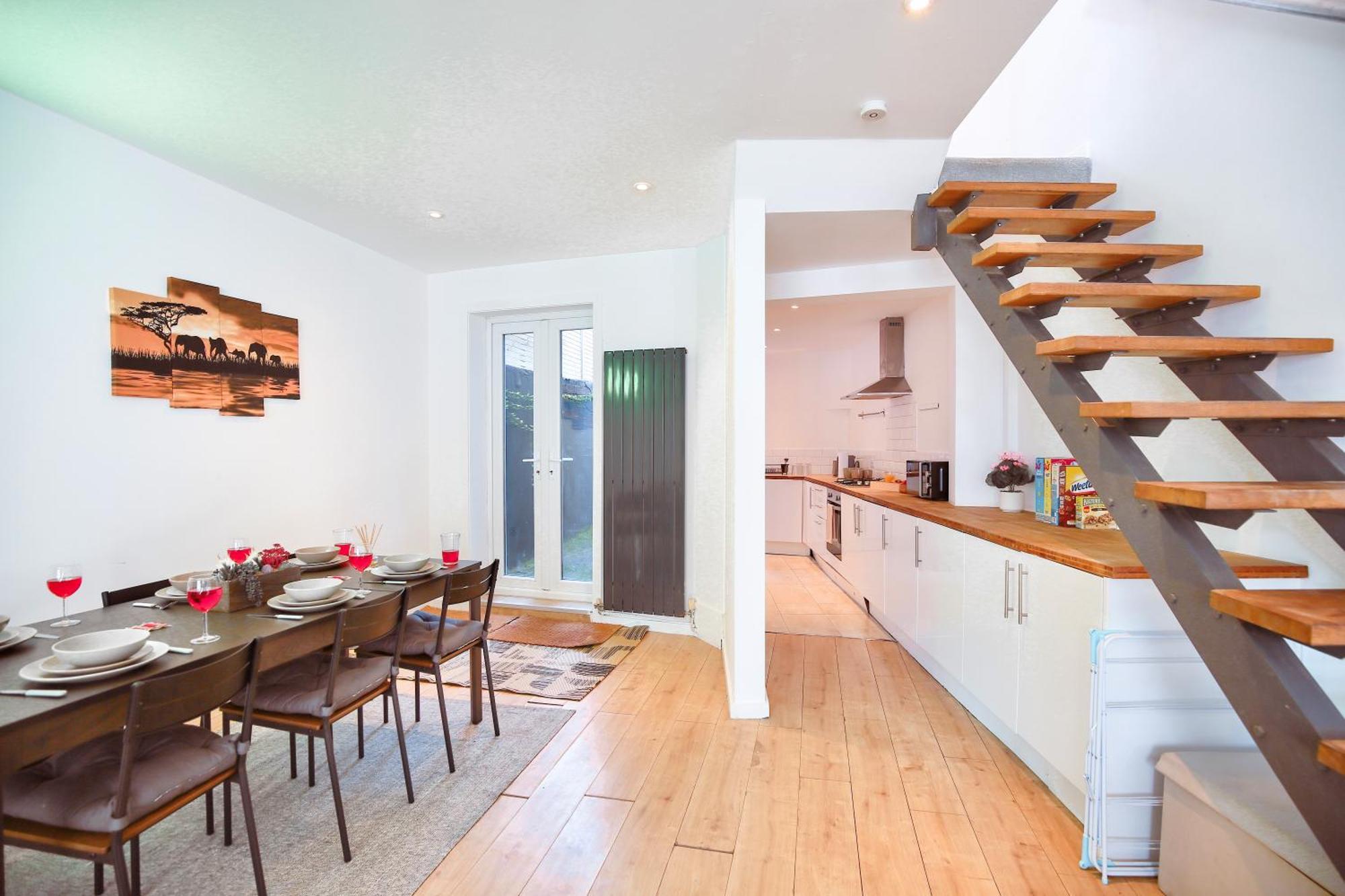 Three Bedroom House By Peacegrove Homes Short Lets & Serviced Accommodation Brighton With Free Wifi & Pet Friendly Exterior foto
